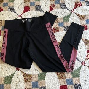 VS PINK Ultimate Workout leggings